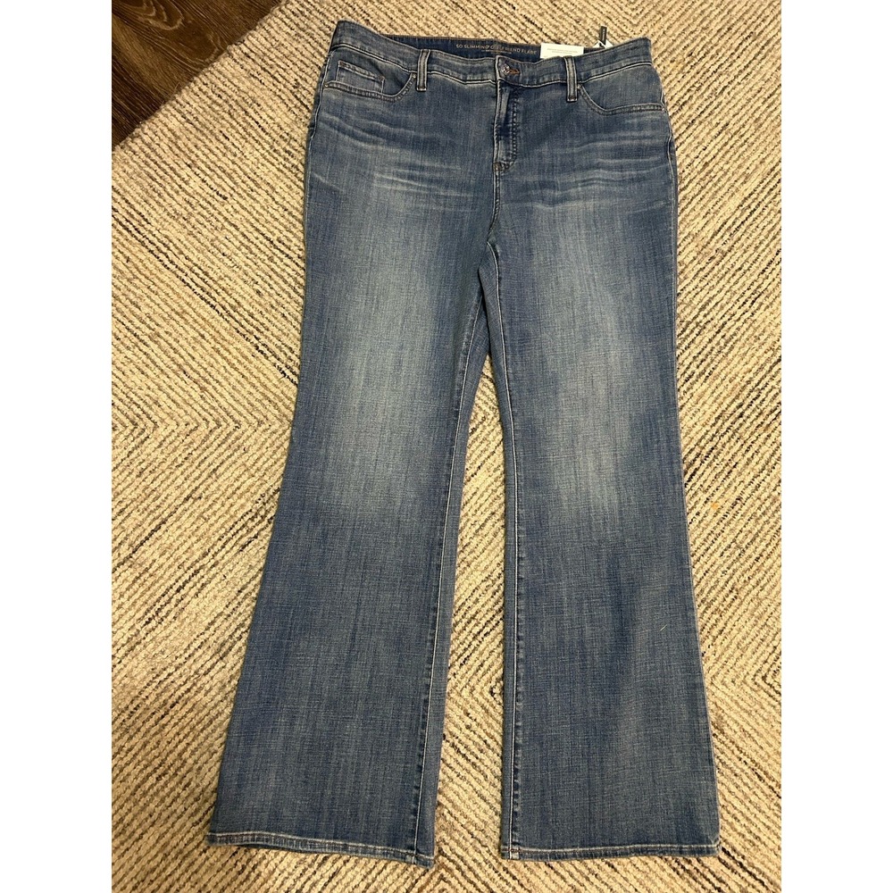 Chicos So Slimming Girlfriend Flare Jeans 14 2.5 Denim Pants Blue Zip Chico's